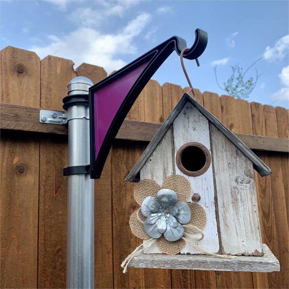 Domiple Hangs EZ Fence Post Hanger