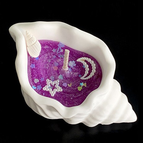 Conch scented candle