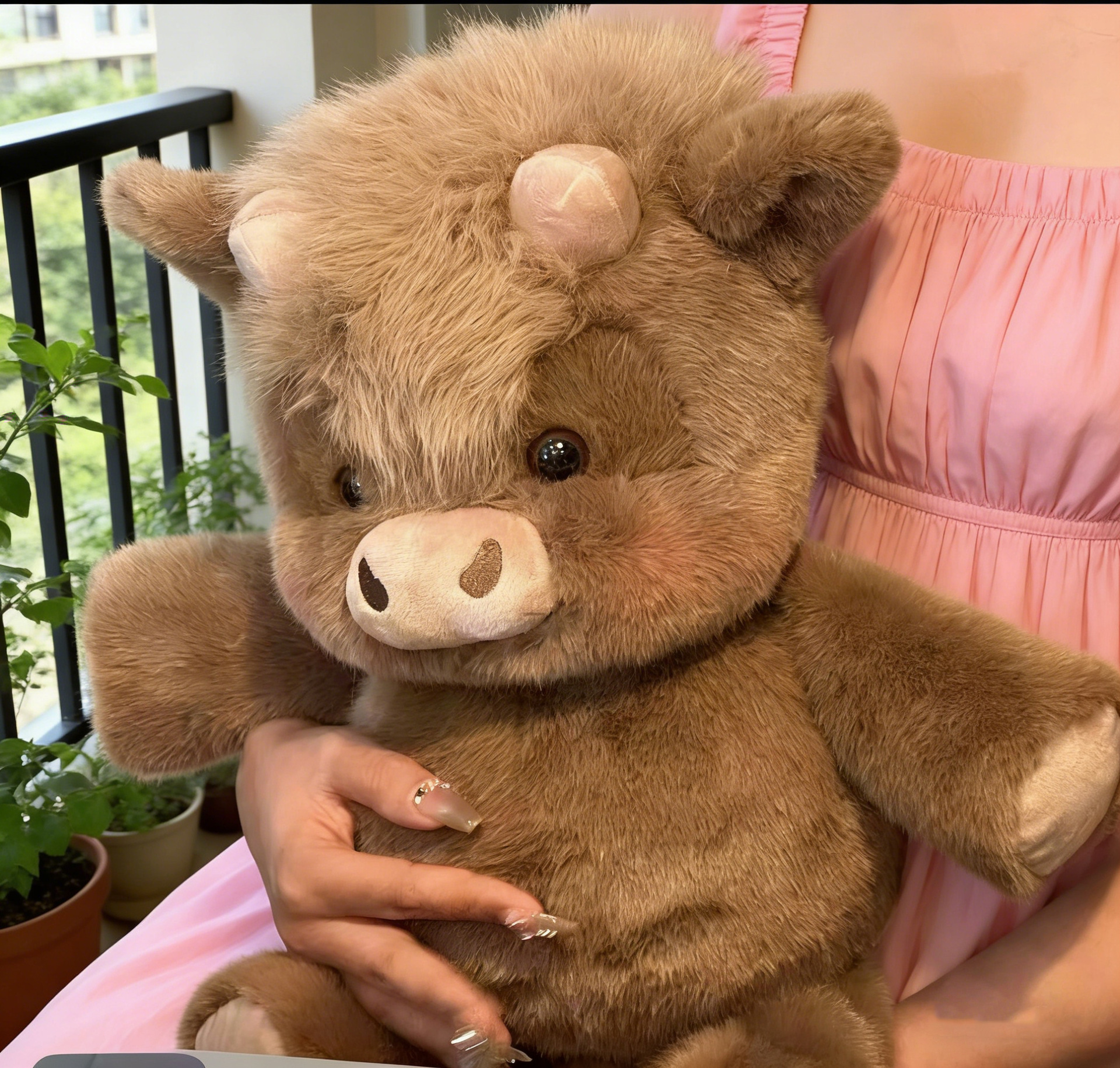 DOMIPLE | Running Scottish Highland Cow Stuffed Animal