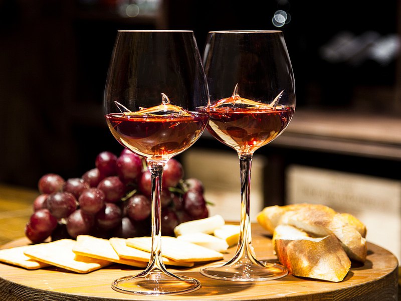 Peaho™ Shark Wine Glass（Buy 1 Get 1 Free）
