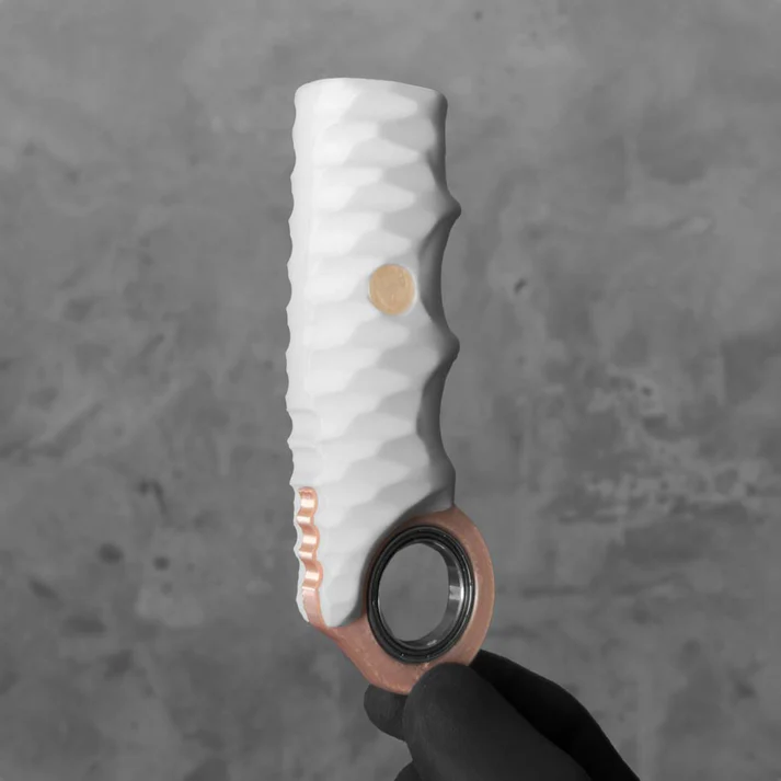 Karambit Lighter Case Spin