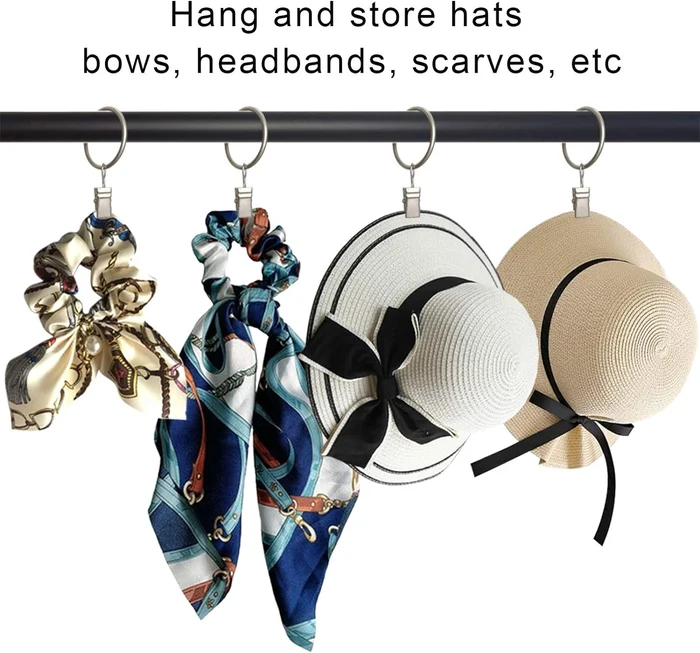 Curtain clip with ring