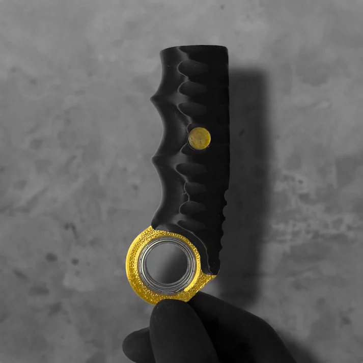 Karambit Lighter Case Spin