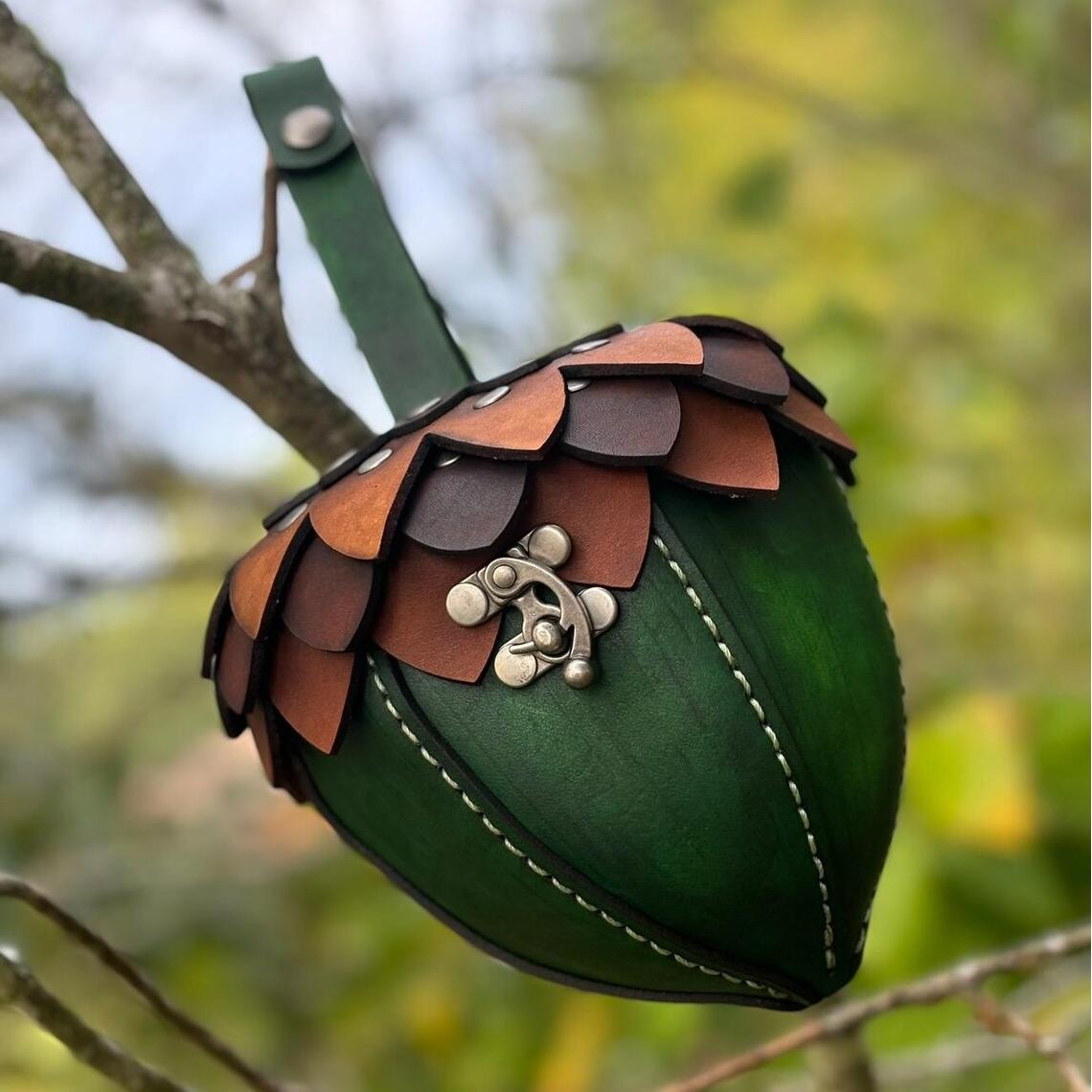🌰👛Handmade leather acorn bags