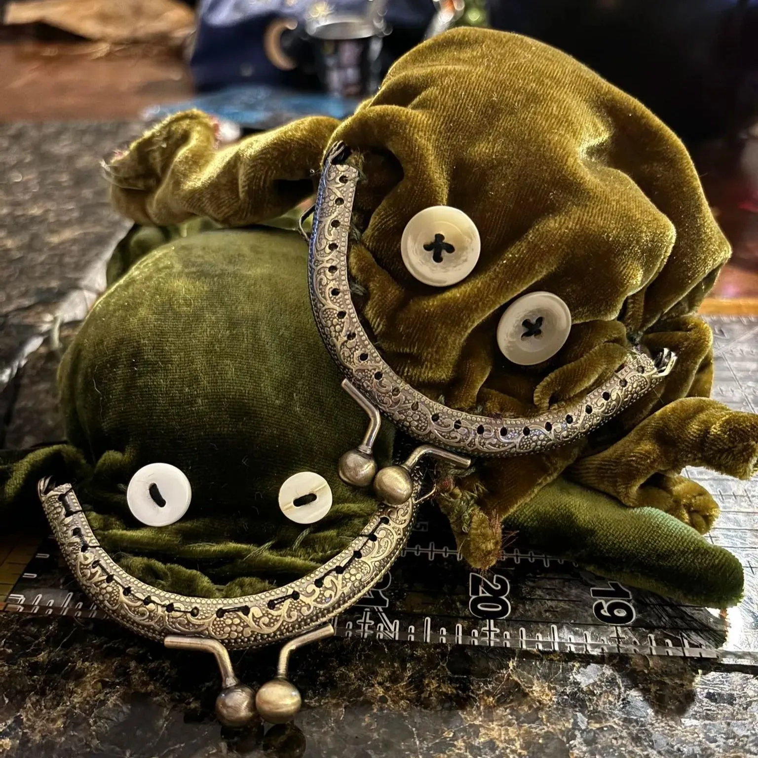🐸👛Velvet, Frog Coin Purse