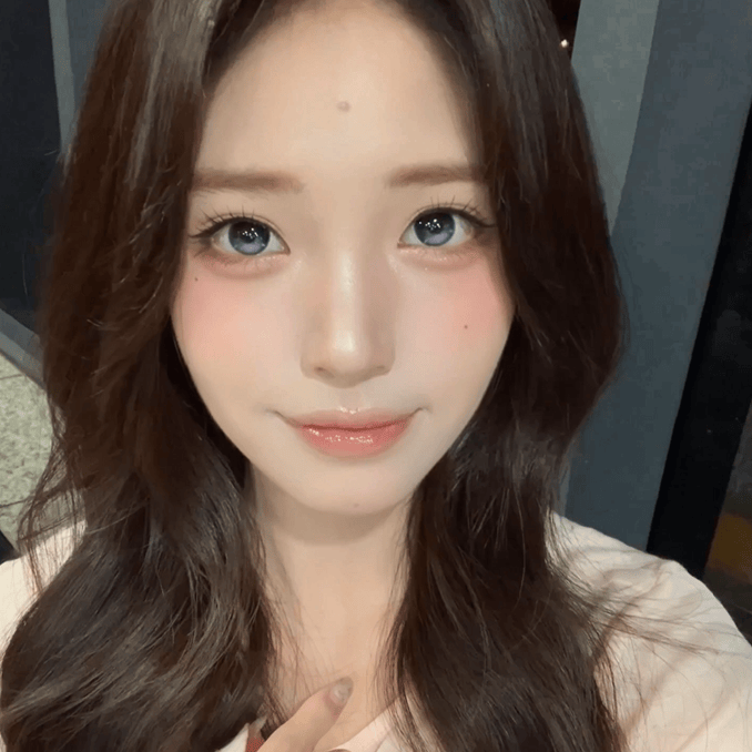 MYEYEBB Radiant Violet Colored Contact Lenses | 1 Day-10 Pcs - image 5