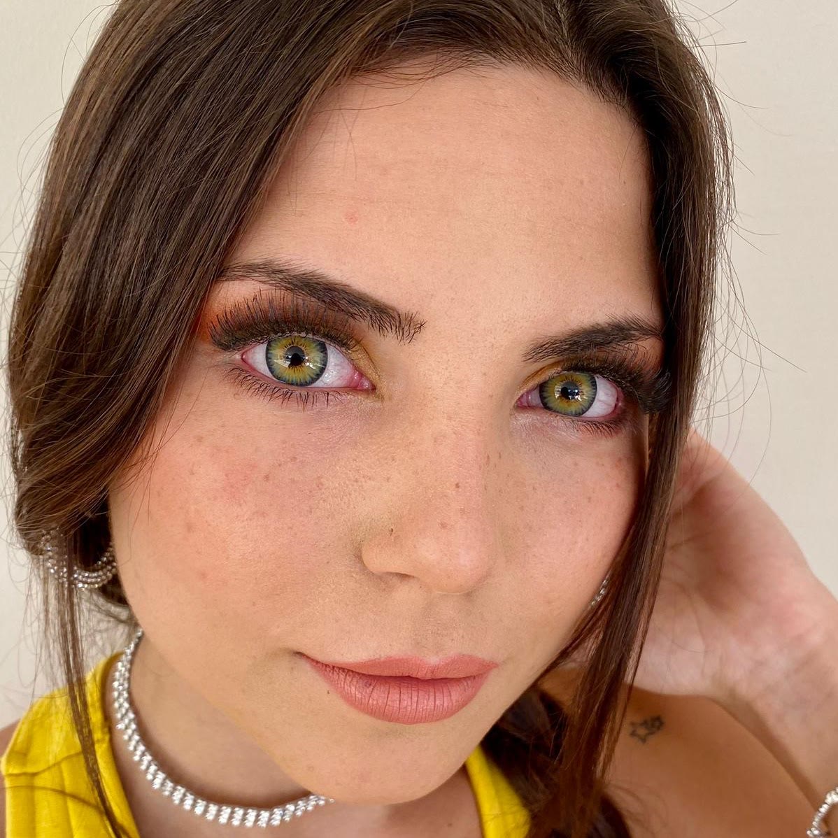 MYEYEBB Rihanna Colored Contact Lenses - image 3