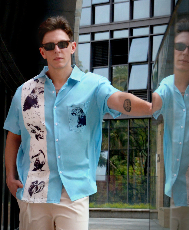 Men's Tropical Parrot Print Hawaiian Shirt, Short Sleeve Button Down, Light Blue and White