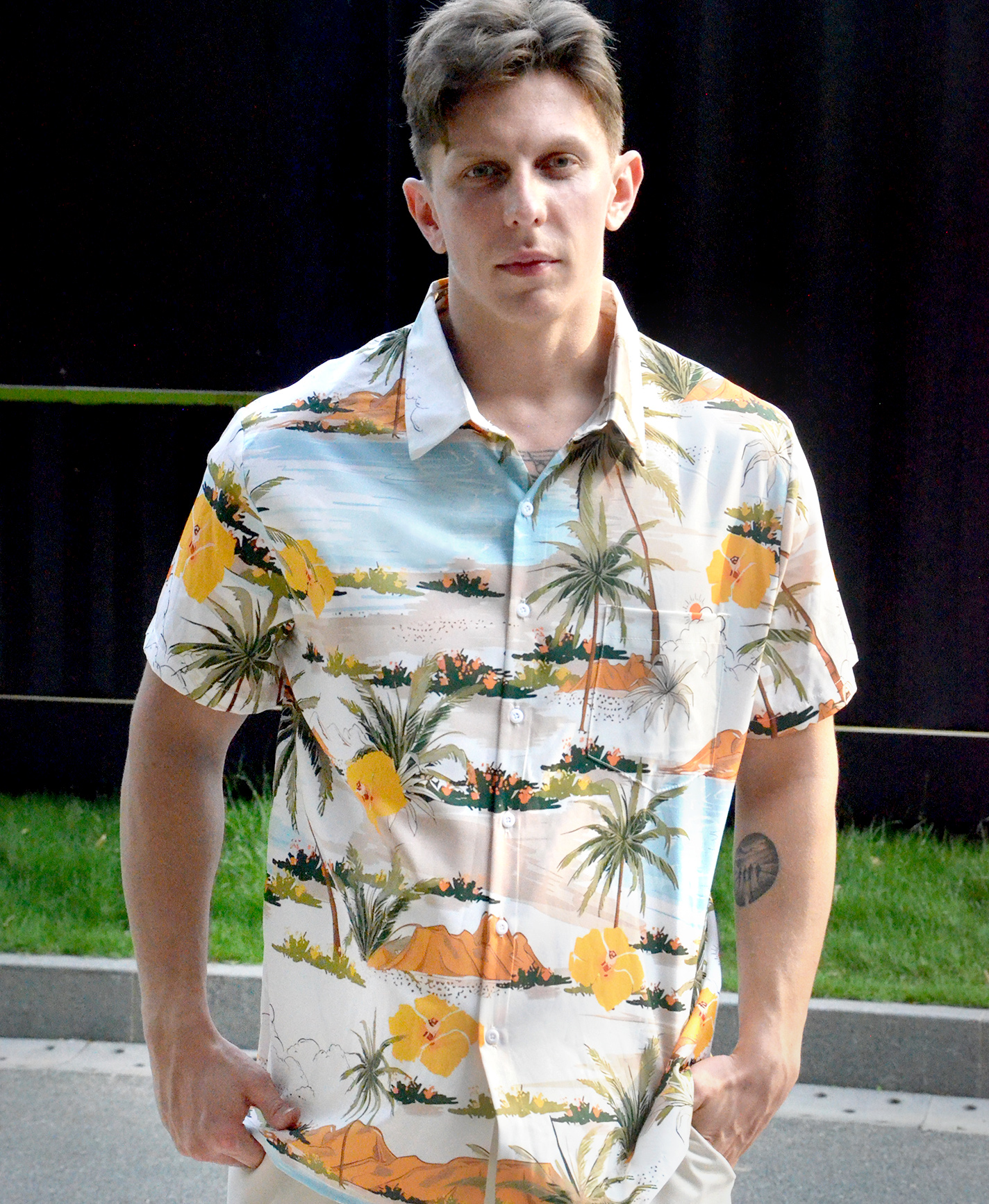 Men's Hawaiian Tropical Print Button Down Shirt, Short Sleeve, Palm Trees and Hibiscus Pattern, White