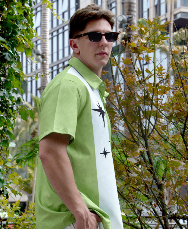 Men's Short Sleeve Button Down Shirt, Green with White Star Panel, Casual Retro Style