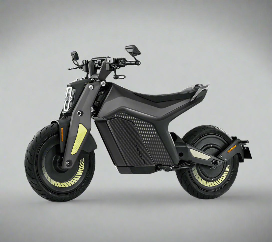 NAXEON I AM PRO | 7.5 KW Motor | 72V Lithium | Automatic Motorcycle