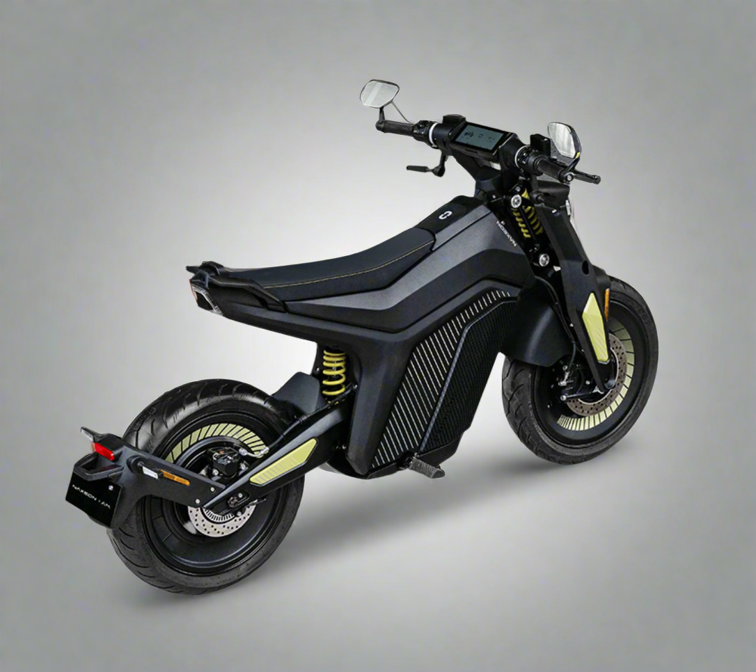 NAXEON I AM PRO | 7.5 KW Motor | 72V Lithium | Automatic Motorcycle