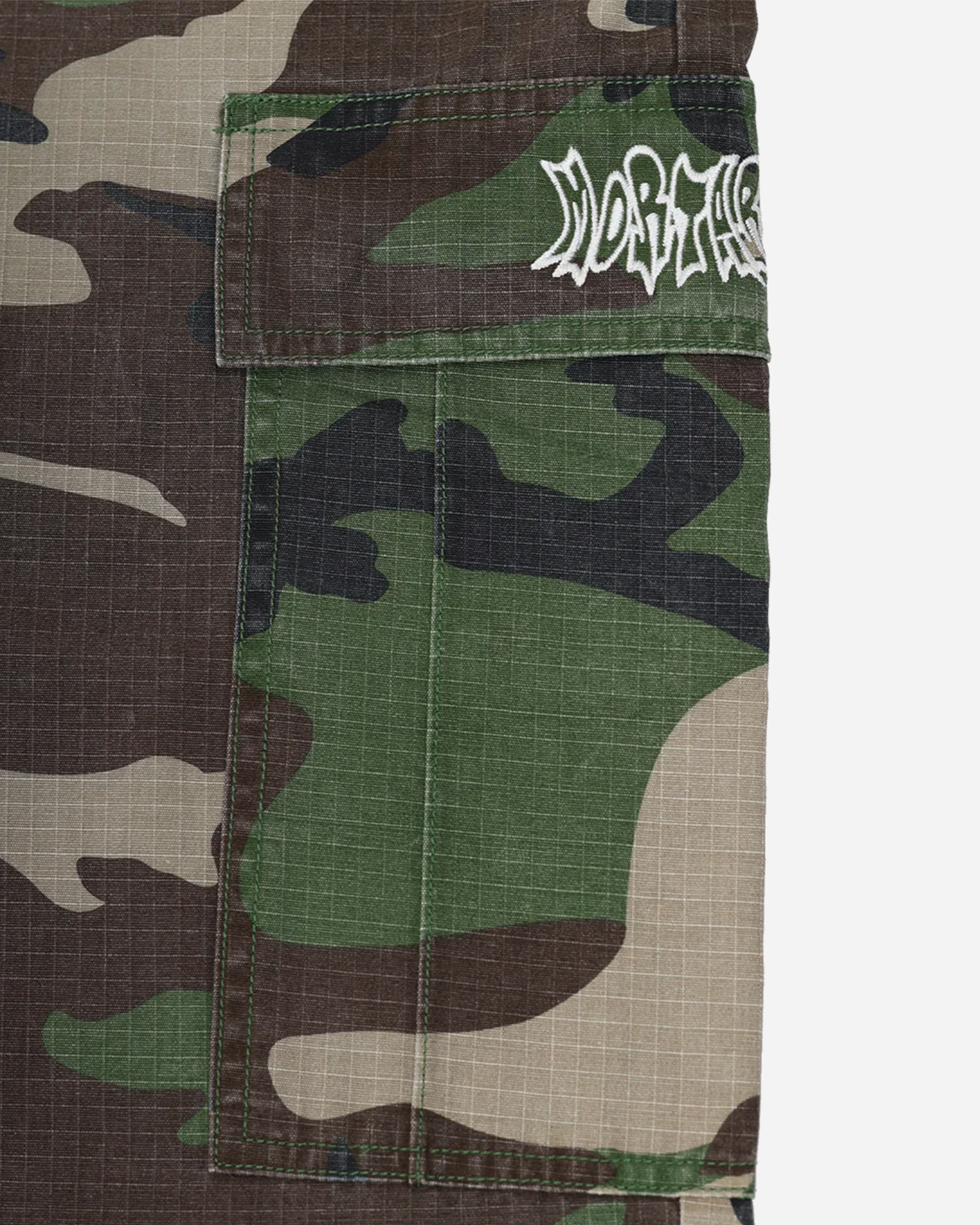 BAGGY CAMO PANTS
