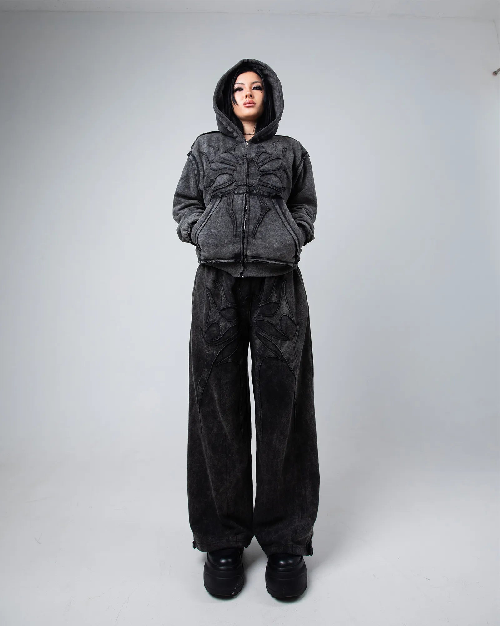 PHANTOM TROUPE ZIP+SWEATS