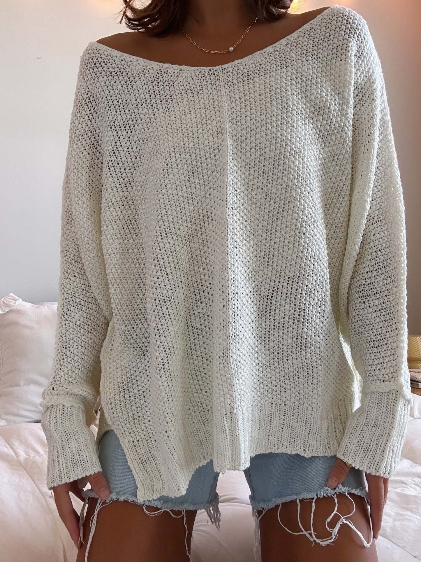 REVERSE SEAM LOOSE FIT SWEATER