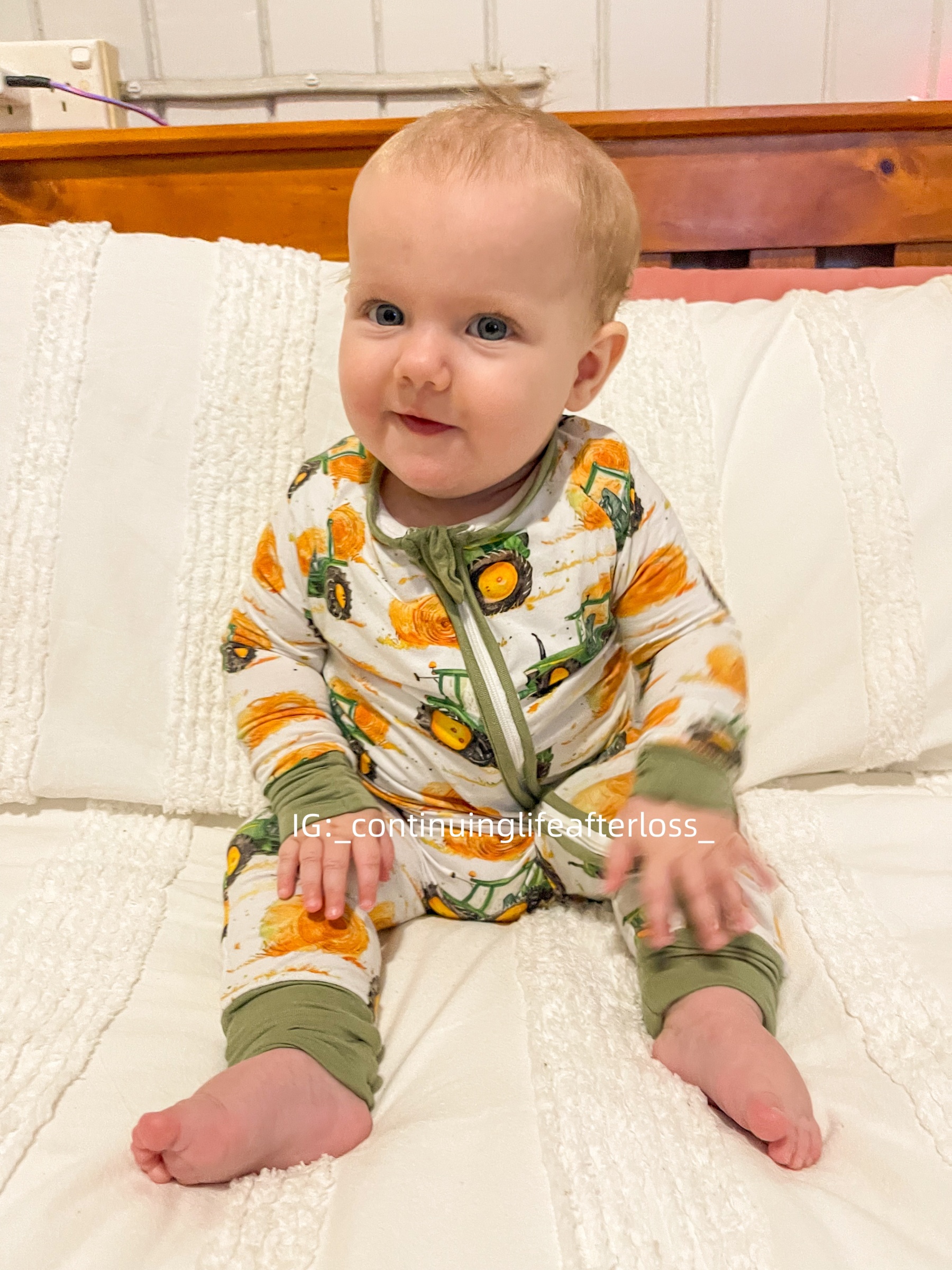 Newborn Tractor Farm Bamboo Sleeper