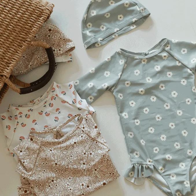 [Copy]Toddler Girl Swimsuit With Cap