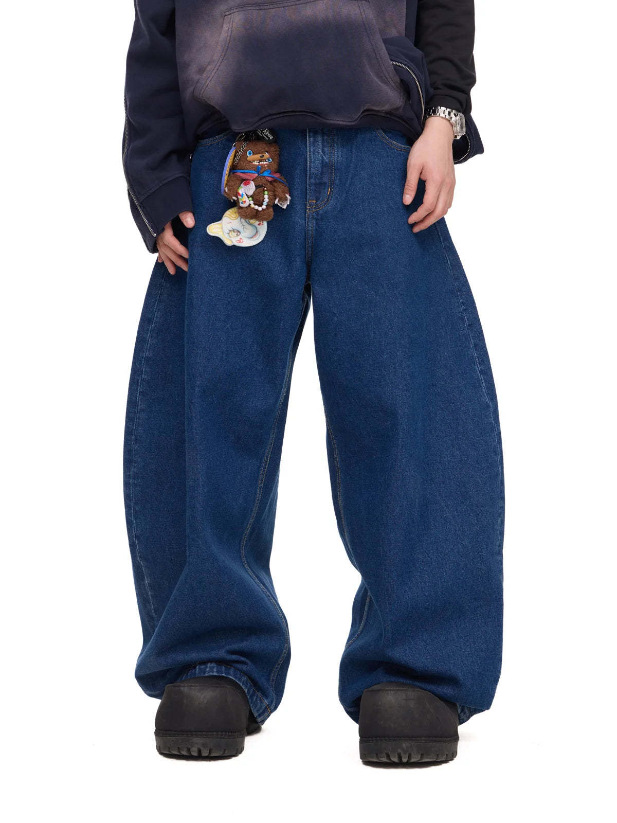 Blue Jeans with Wide-leg