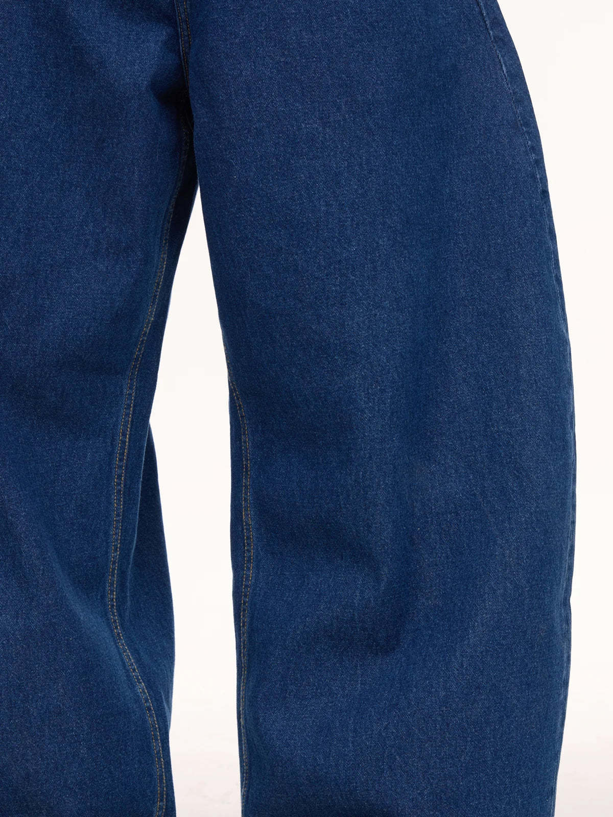 Blue Jeans with Wide-leg