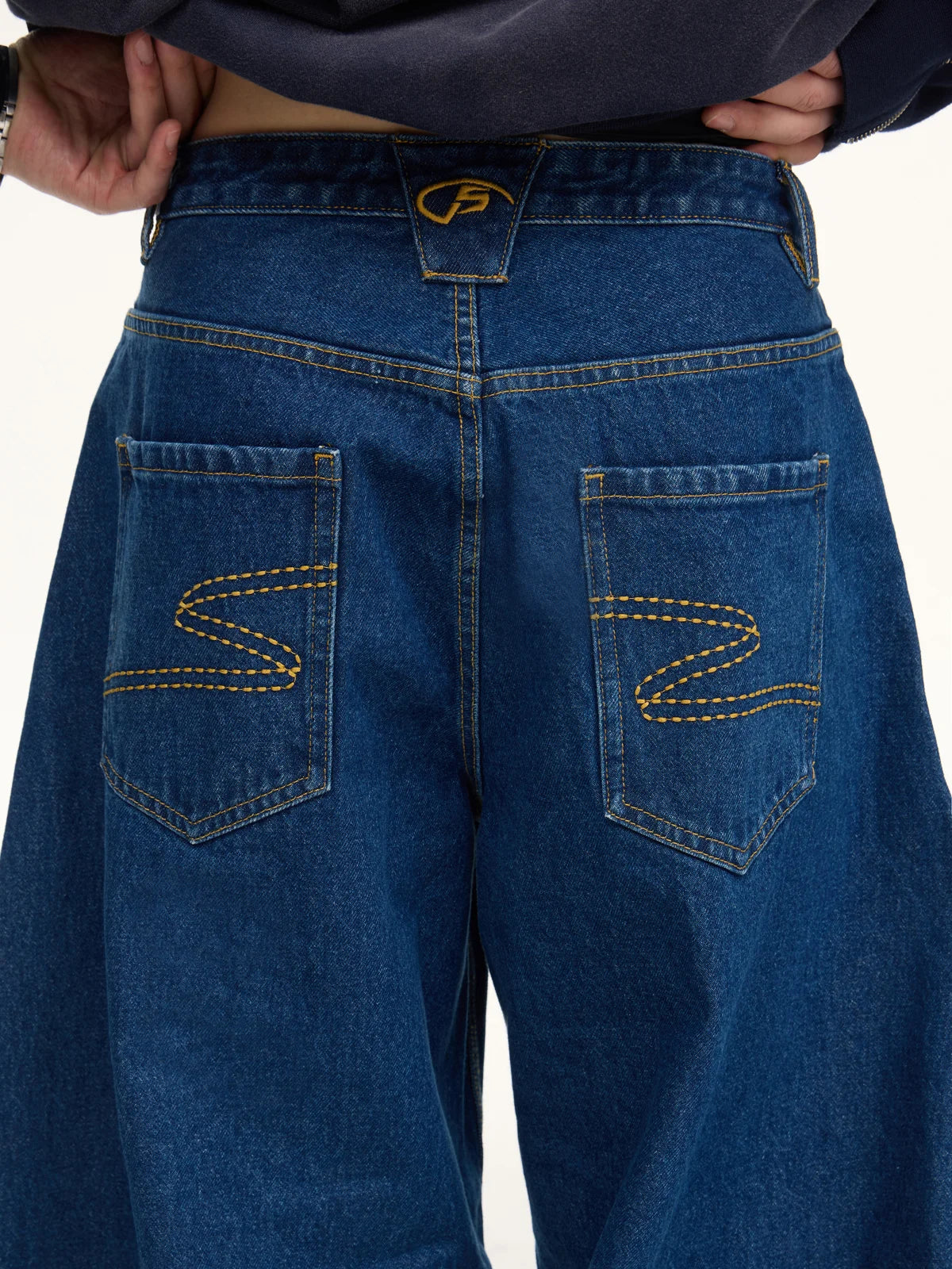 Blue Jeans with Wide-leg