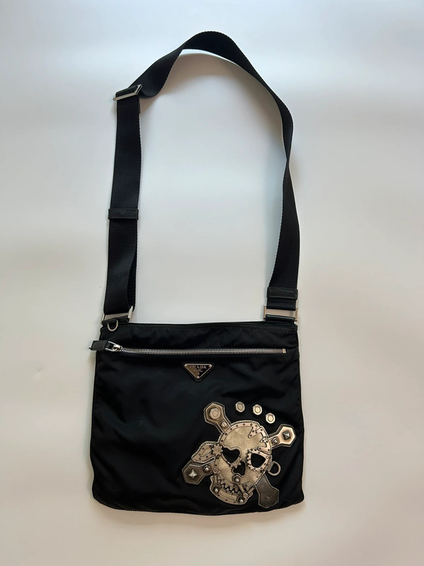 Prada Umhängetasche mit totenkopf, selten, skull bag