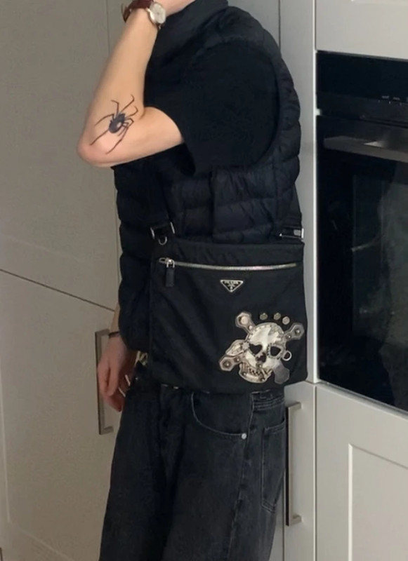 Prada Umhängetasche mit totenkopf, selten, skull bag