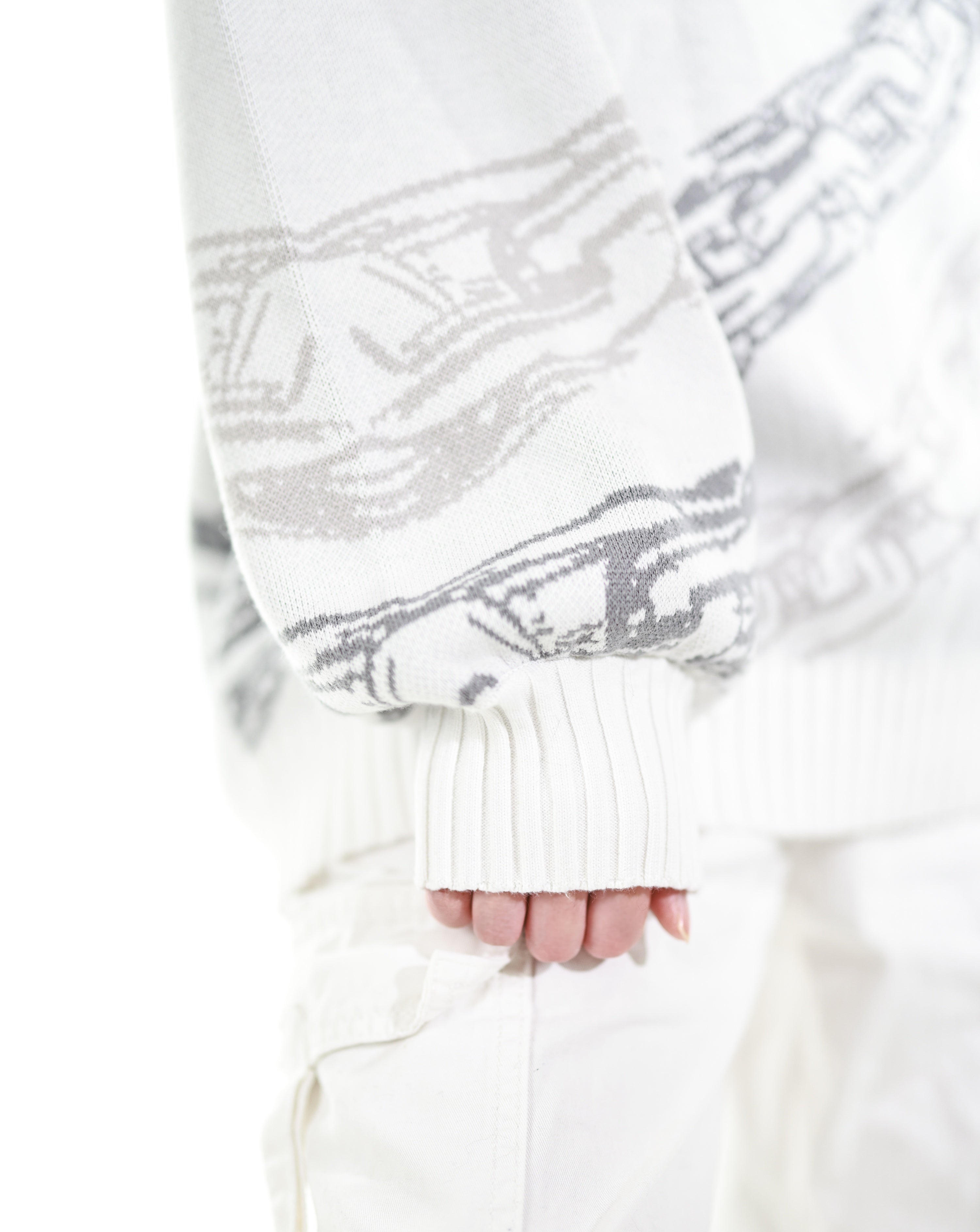 Toji Sweater