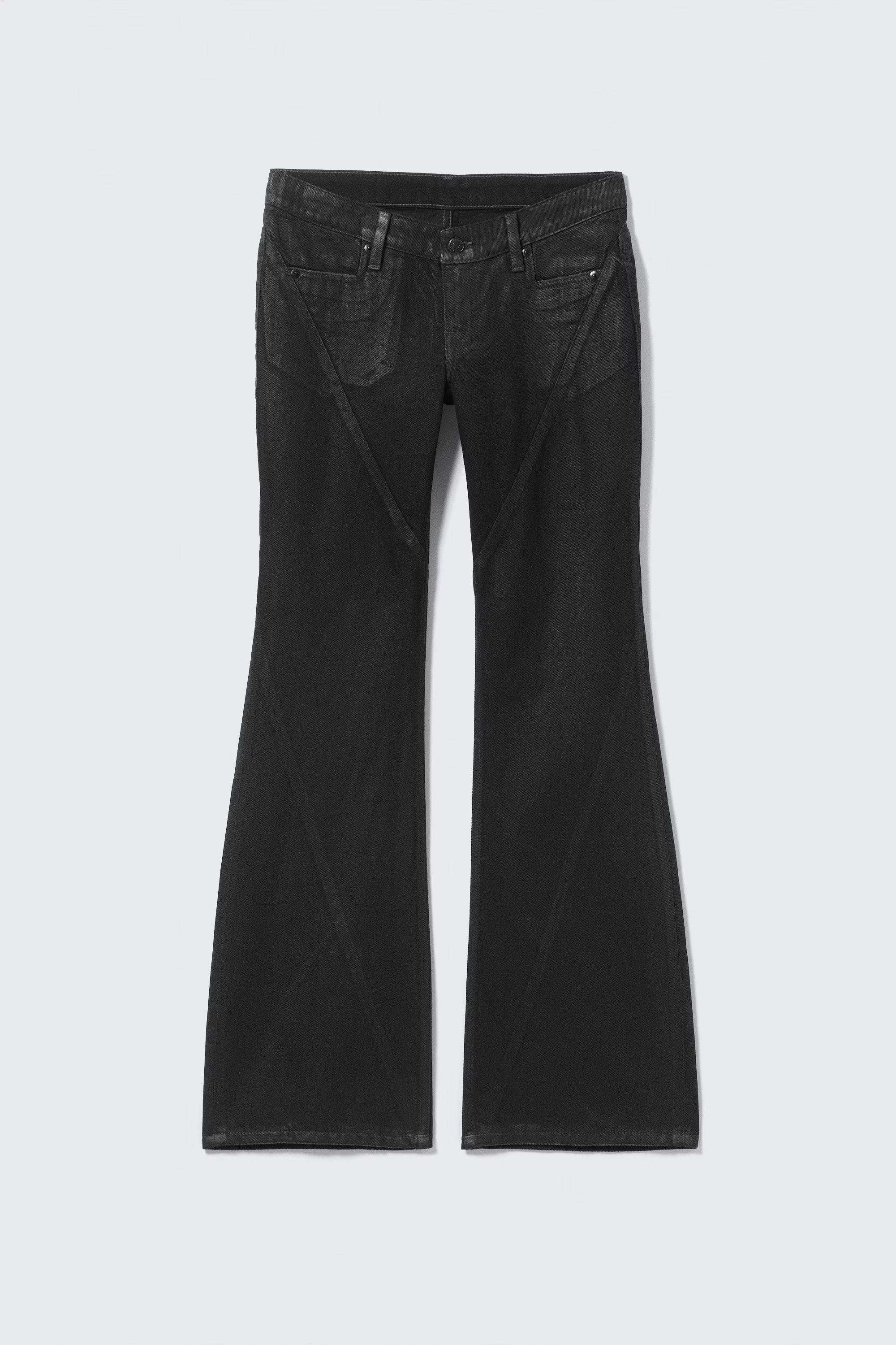 LOW RISE SLIM BOOTCUT LEG JEANS