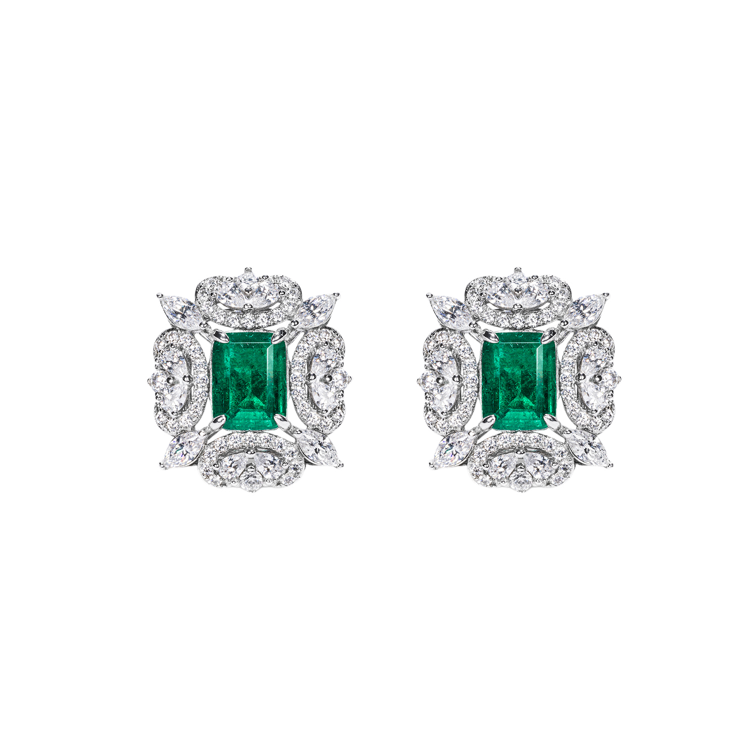 Round Diamond Emerald Stud Earrings