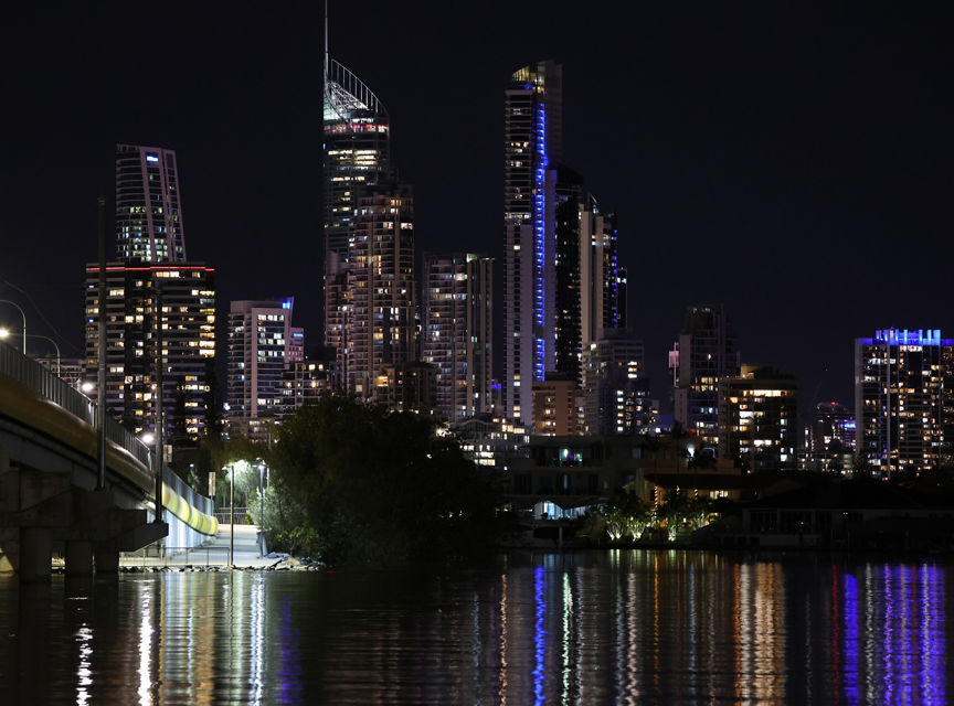RF200-800mm F6.3-9 IS USM - City Skyscrapers at Night