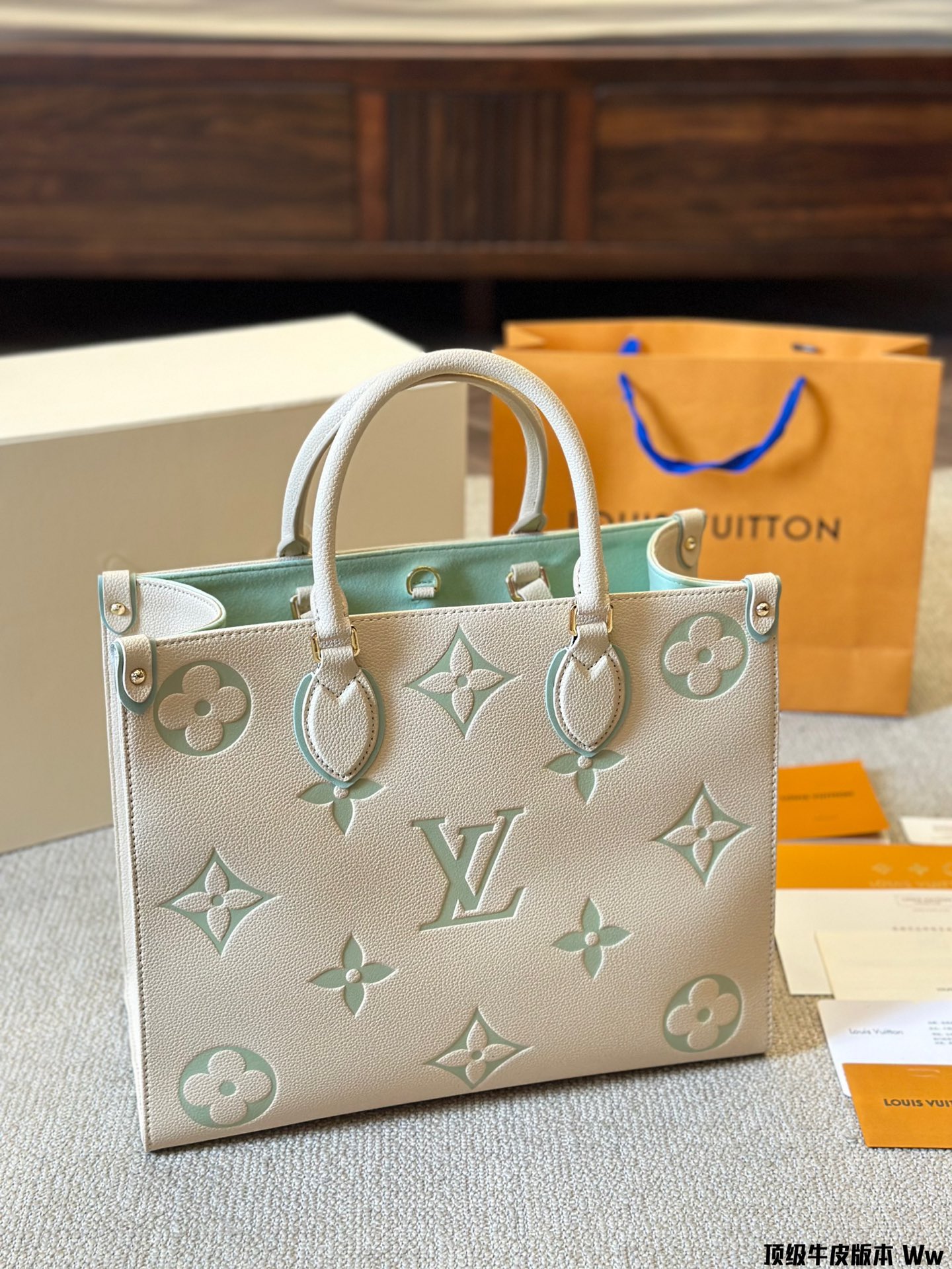 Louis Onthego new arrival tote bag
