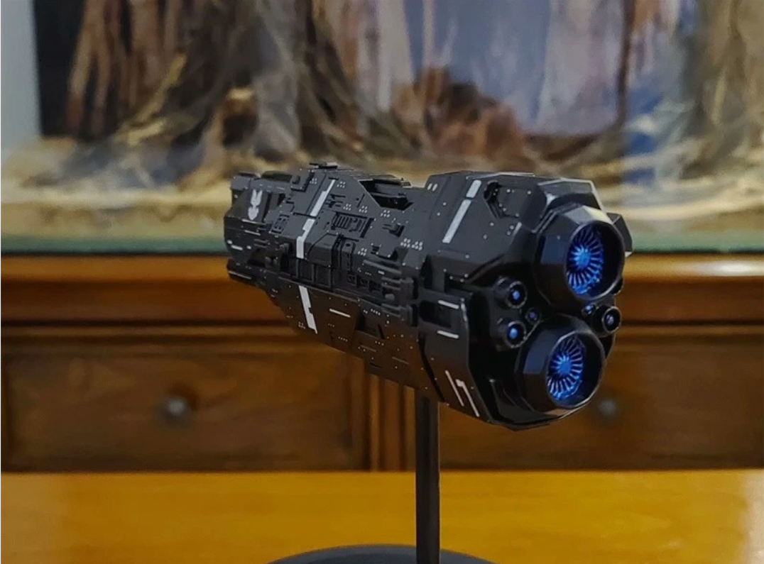 Halo Valiant Class Cruiser Spaceship Model Battles Ship Resin Figure Toy Gifts