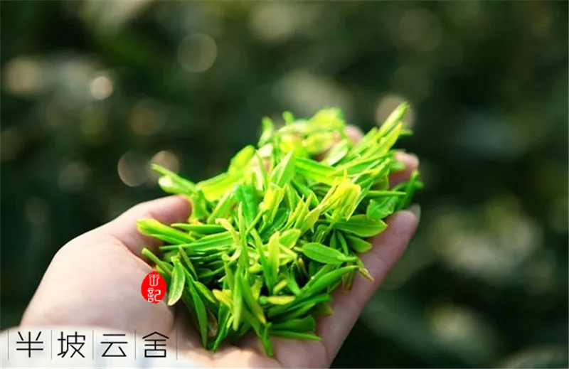  250g Dragon Well Chinese Longjing green tea the chinese green tea Long jing the China green tea for man and women health care 