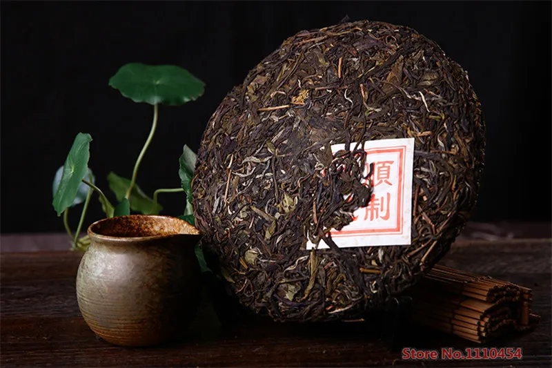 China Yunnan puerh tea 357g raw puer Chinese Menghai shen taetea 357g pu er green food health care pu erh cake pu er tea 357g 