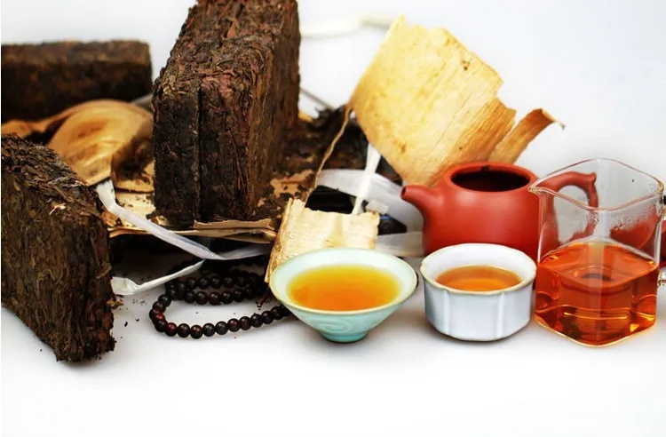  promotion ! Hot Sale Made in 1970 raw Puer Tea , 250 olde Pu Er tea , Agilawood tambac,Smooth Pu erh Tea,Ancient tree 
