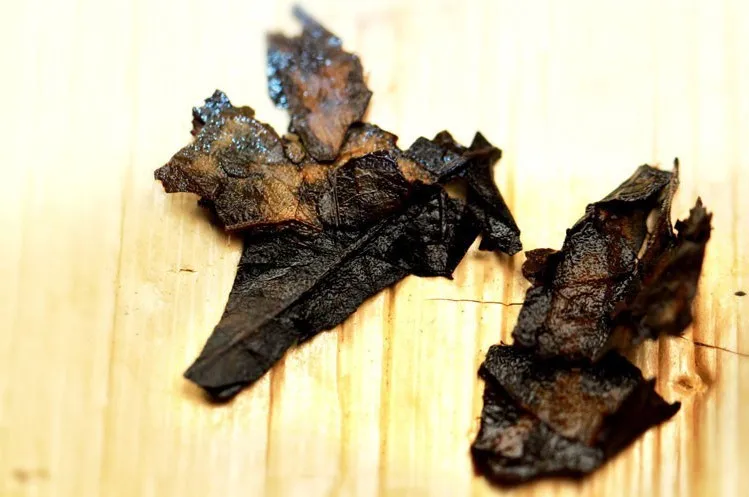  promotion ! Hot Sale Made in 1970 raw Puer Tea , 250 olde Pu Er tea , Agilawood tambac,Smooth Pu erh Tea,Ancient tree 