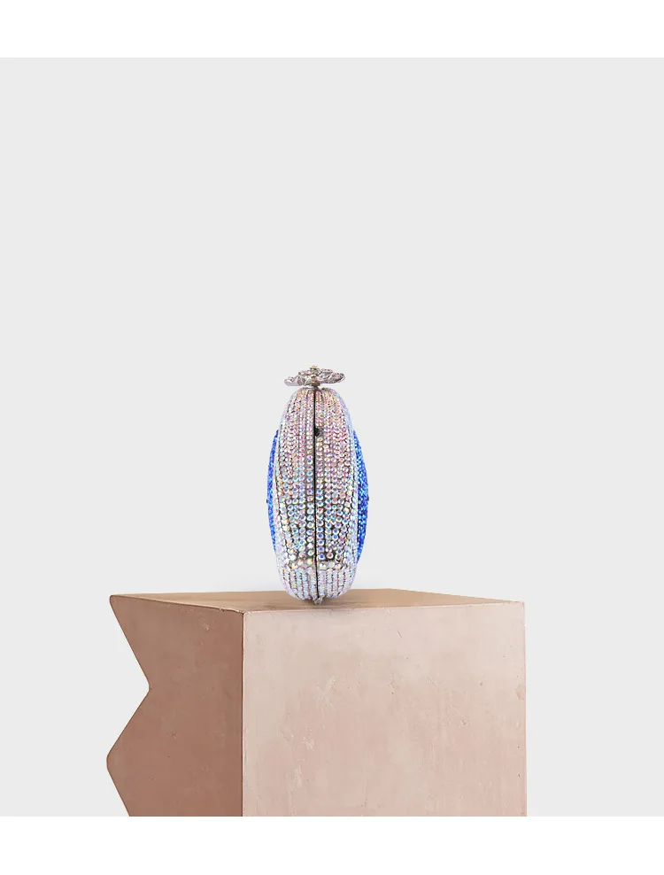 19600240668_617609097