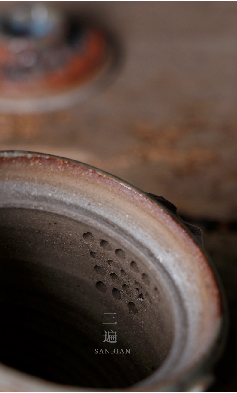 Gold Tracing Pot_07.jpg