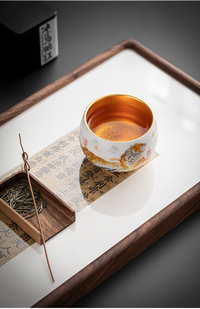 Gilding Xiangrui Mountain Tiger Cup_13.jpg
