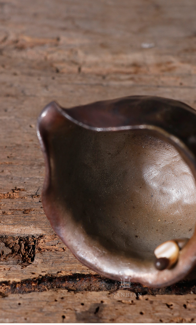 Firewood Burning One Leaf Bodhi Aquarius Pot_12.jpg