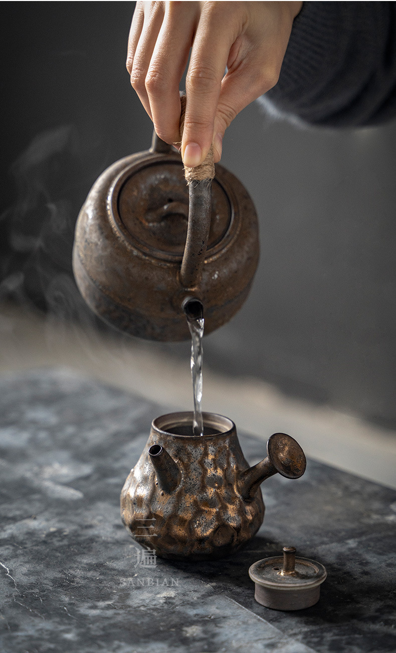 Rust Glaze Loop-Handled Teapot_10.jpg