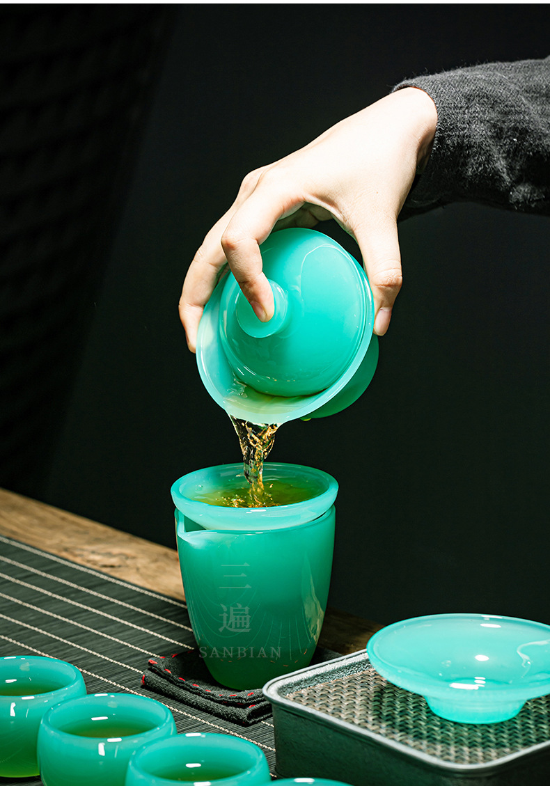 Green Colored Glaze Tea Cup with Cover_11.jpg