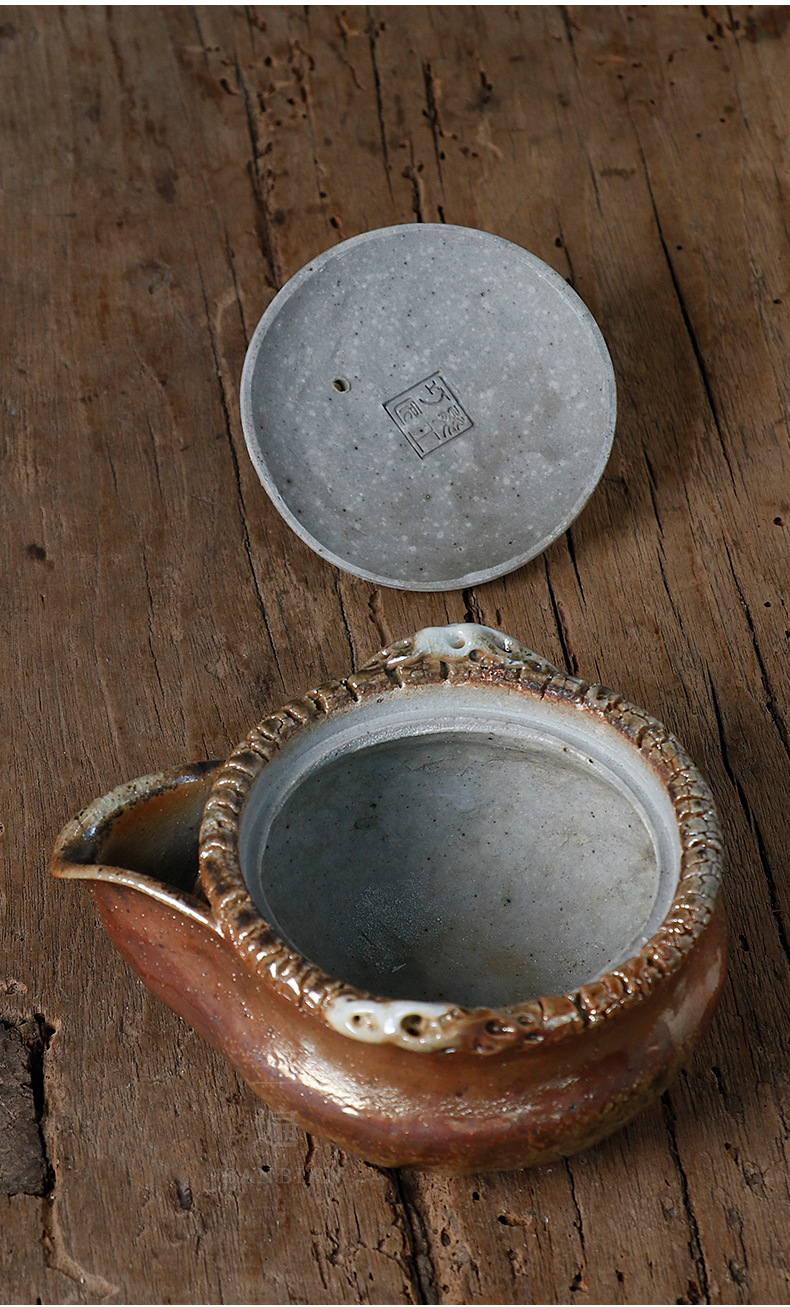 Kiss Aquarius Pot_09.jpg