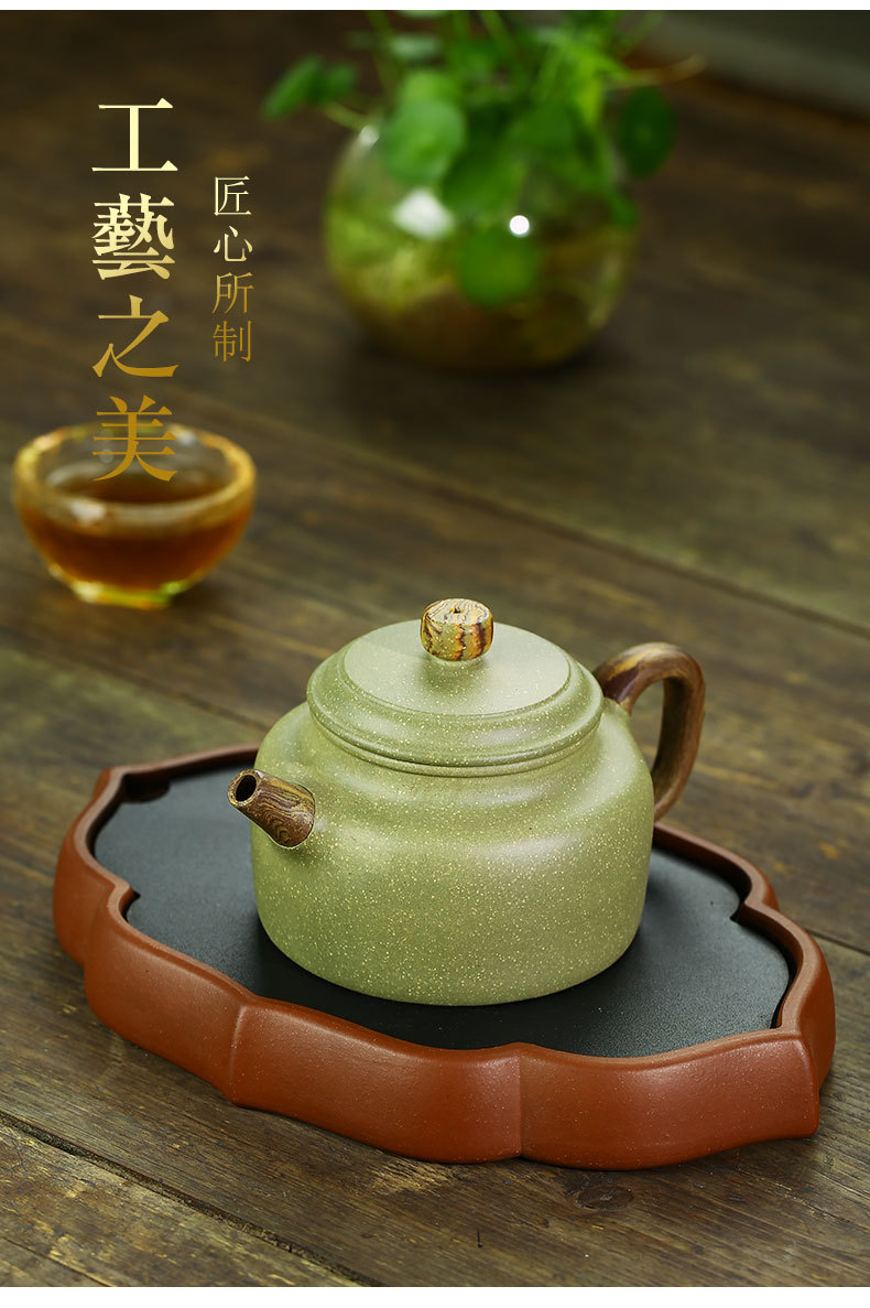Dezhong Teapot Details_05.jpg
