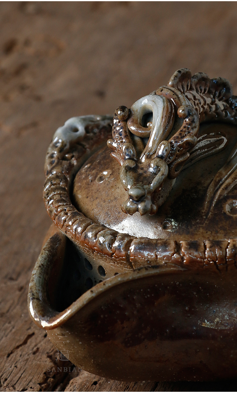 Kiss Aquarius Pot_07.jpg