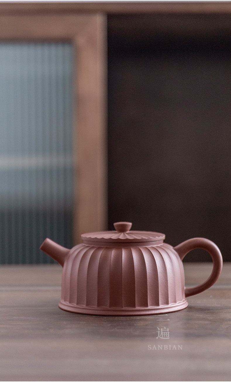 Purple Sand Dezhong Pot_10.jpg