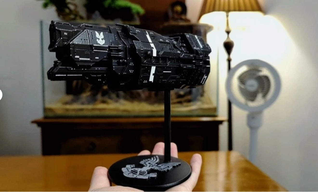Halo Valiant Class Cruiser Spaceship Model Battles Ship Resin Figure Toy Gifts