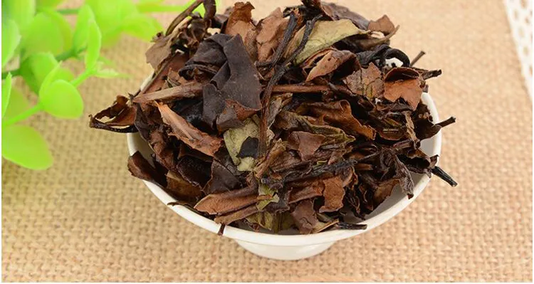 Preference Fuding White Shoumei Lao Bai Cha,300g Green Food Old White Tea Cake Natural Health Care