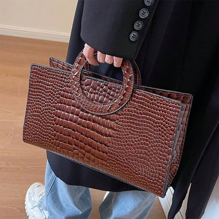 Retro Alligator Pattern Texture Leather Shoulder Bag