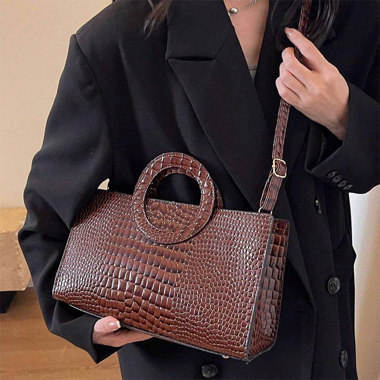 Retro Alligator Pattern Texture Leather Shoulder Bag